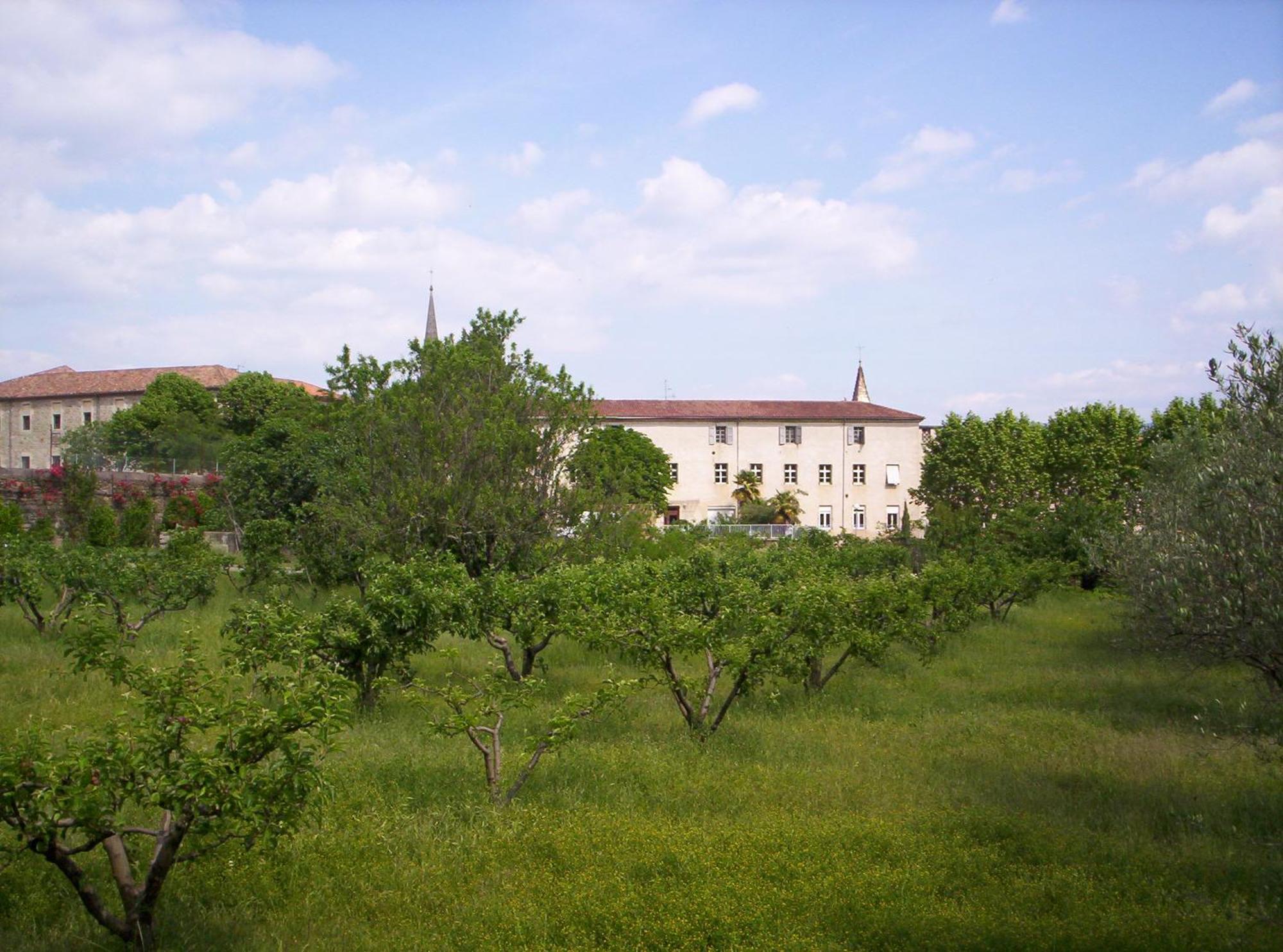 Hotel Des Oliviers Les Vans Zewnętrze zdjęcie